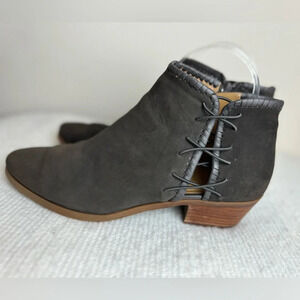 Jack Rogers Reagan Gray Nubuck ankle Bootie size 9
